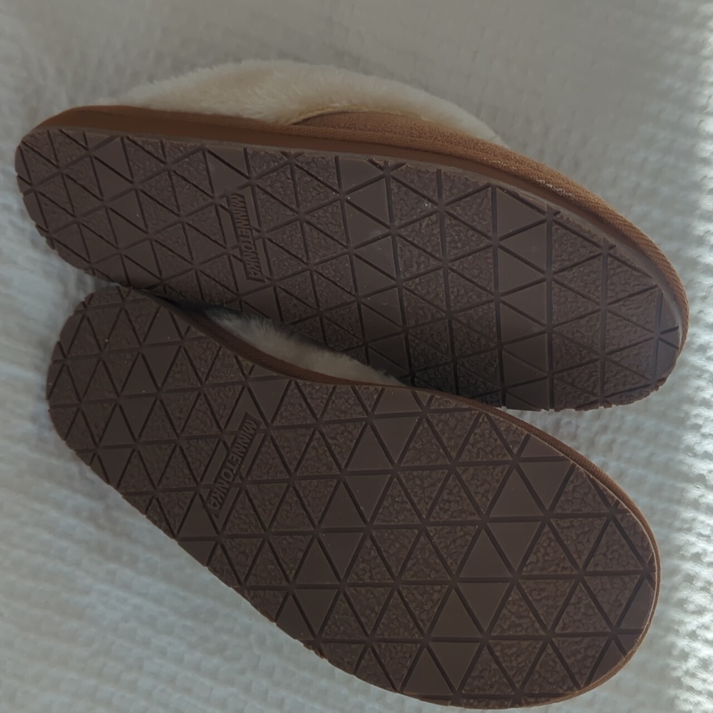 Minnetonka Suede Scuff Size 9 Comfy Brown Slippers with Faux Fur Lining - Picture 4 of 6